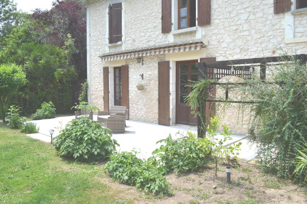 Les Bruyeres B&B Montbron Zewnętrze zdjęcie